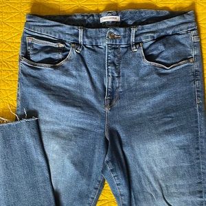 Good American Good Raw Hem Skinny Jeans